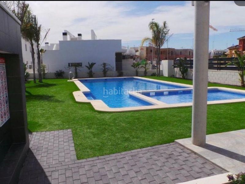 Foto c88888ae-747b-4d87-87a0-56f01ab7e7e2. Xalet amb calefacció aparcament piscina a Lomas de Cabo Roig - Los Dolses Orihuela