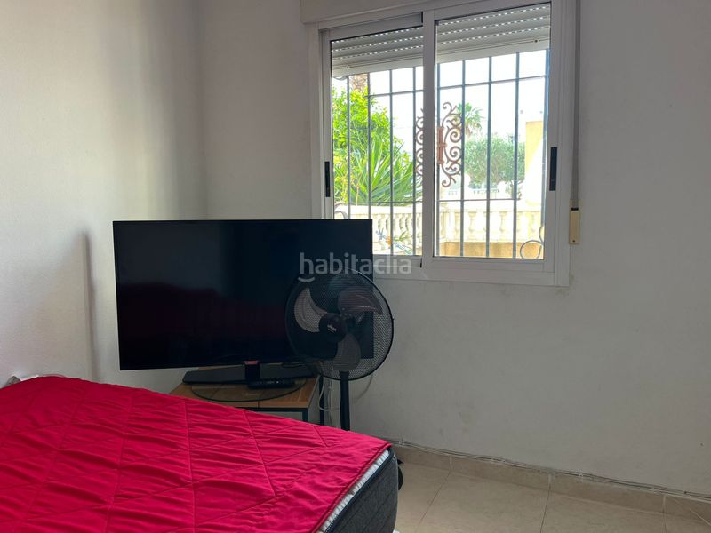 Foto 1f44d484-eba5-405d-9dac-1ffae3d448e8. Apartament amb calefacció aparcament piscina a Antonio Machado Torrevieja