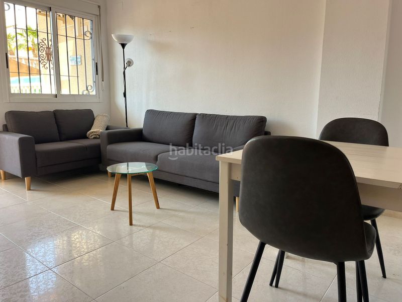 Foto 2206cdef-4d6f-44a5-bc06-20dfddf5840a. Apartament amb calefacció aparcament piscina a Antonio Machado Torrevieja