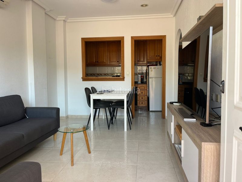 Foto 291d906e-d763-402d-a49e-793b87a7f32c. Apartament amb calefacció aparcament piscina a Antonio Machado Torrevieja