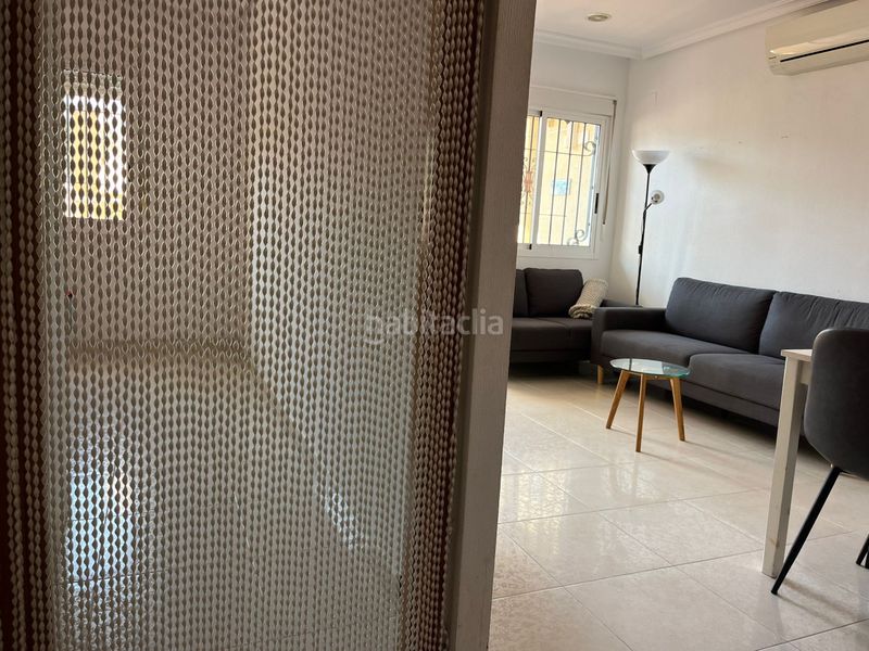 Foto 37855400-6648-45e5-a647-71156b5726d2. Apartament amb calefacció aparcament piscina a Antonio Machado Torrevieja
