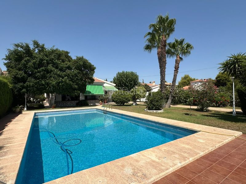 Foto 7088d203-0a80-4586-be6c-1bd562f6878e. Xalet amb calefacció piscina a La Huerta Mutxamel