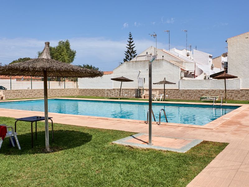 Foto a814834b-e0b5-4ff3-a109-587541d42399. Casa adossada amb calefacció piscina a nueva Torrevieja Torrevieja