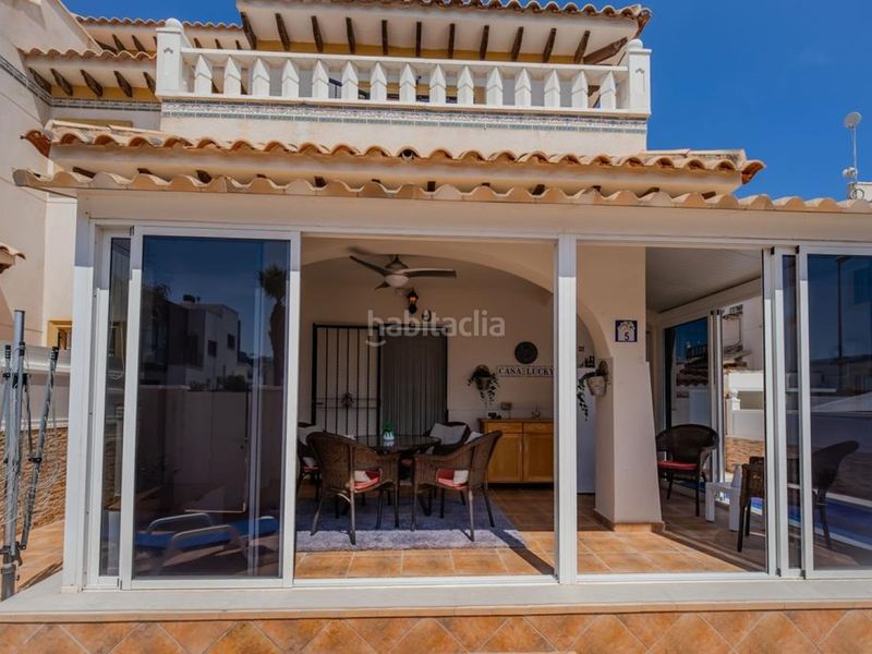 Foto f9eb8e08-8ab7-418d-a53f-43d6b07ddda6. Xalet amb calefacció piscina a Lomas de Cabo Roig - Los Dolses Orihuela
