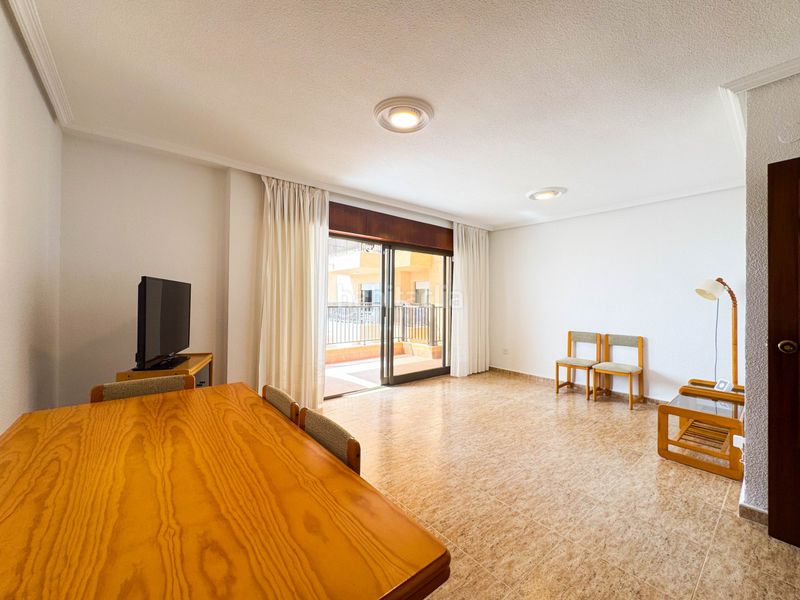 Foto 95c8a2ad-235f-40e2-94af-05e79467793d. Apartament amb calefacció aparcament piscina a Los Europeos Torrevieja