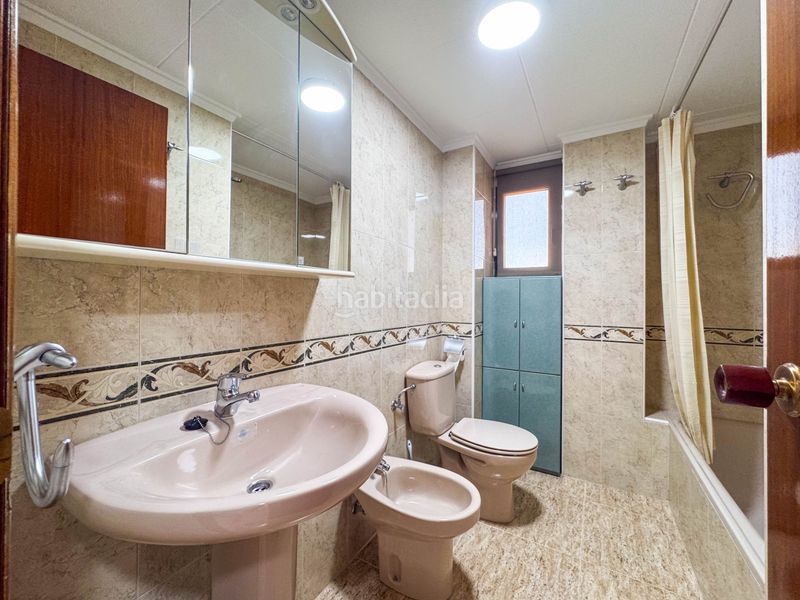 Foto 9ac130ce-10ab-4bc3-bbc2-17c8a8afd879. Apartament amb calefacció aparcament piscina a Los Europeos Torrevieja