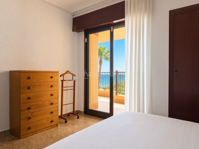 Foto d41c54ed-d5bc-48e7-9f13-ac0d56b4cbda. Apartament amb calefacció aparcament piscina a Los Europeos Torrevieja