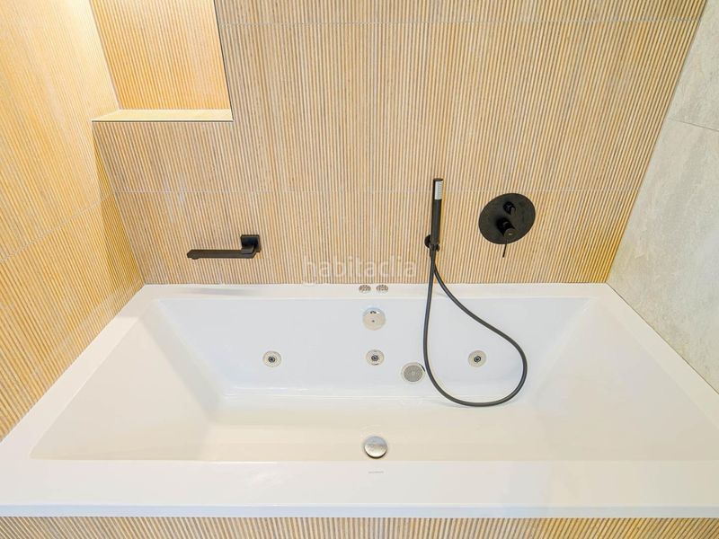 Foto 1055fcce-f7c6-4576-b87a-4993c5a583ca. Apartament amb calefacció aparcament a Centro - Muelle Pesquero Torrevieja