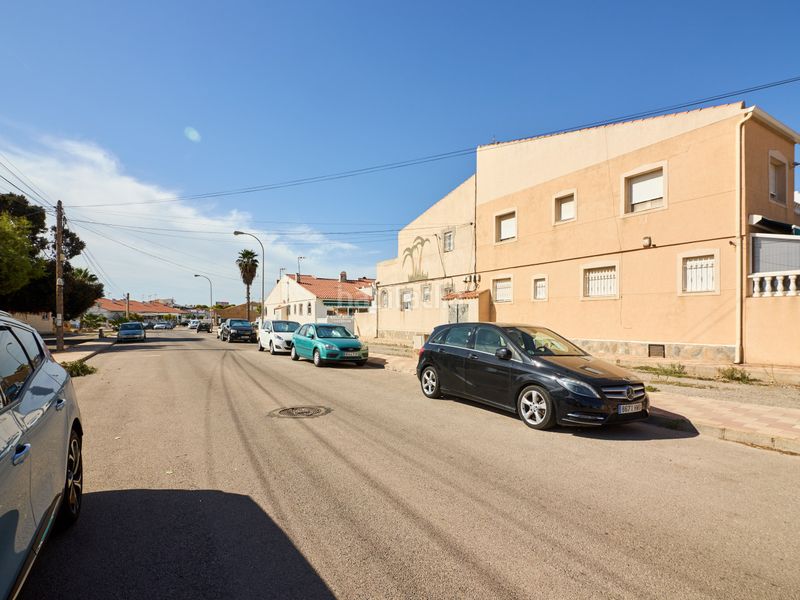 Foto e13103da-960e-4000-8077-961b3c884262. Casa amb calefacció a Zona Carrefour - Urbanizaciones Torrevieja