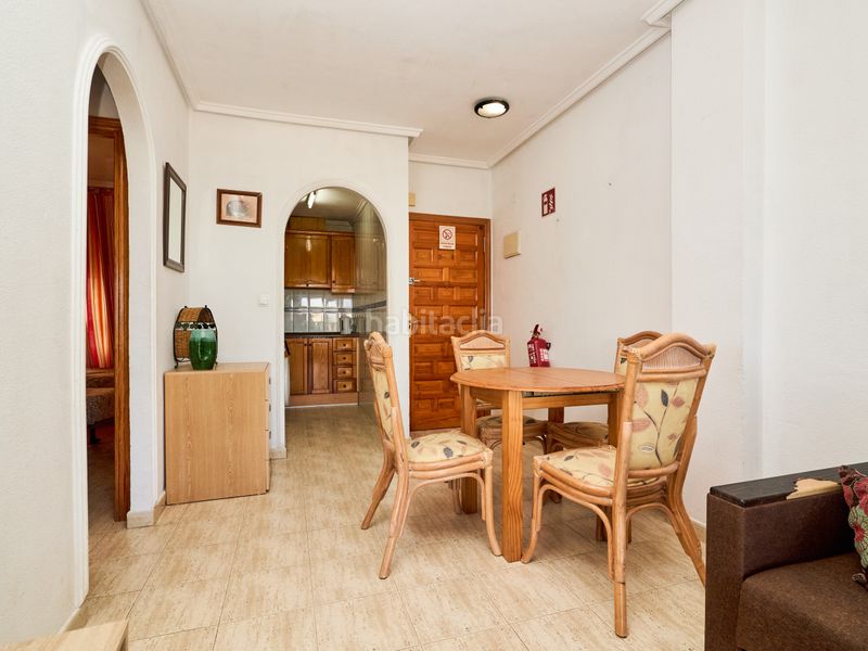 Foto 6ea3d2e5-f48e-429b-9fe5-0eba6f3779f2. Apartament amb calefacció aparcament piscina a El Acequión Torrevieja