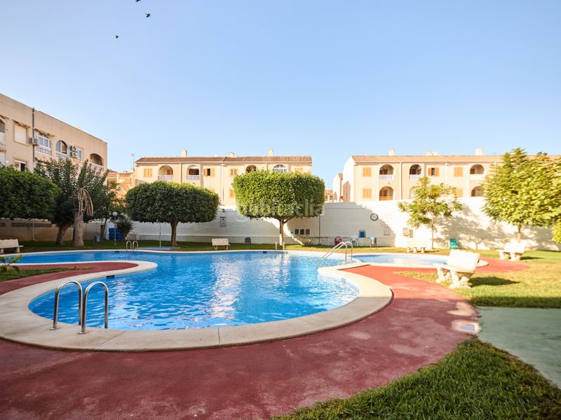 Foto e20e4115-8270-4efa-a8fa-9cce714ca01b. Apartament amb calefacció aparcament piscina a El Acequión Torrevieja