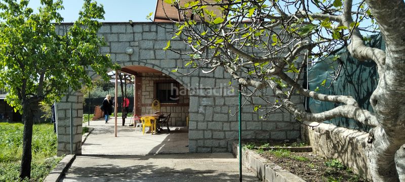Foto 3df87765-6324-4656-9988-7c22ebce26d9. Casa amb xemeneia aparcament a Cenicientos