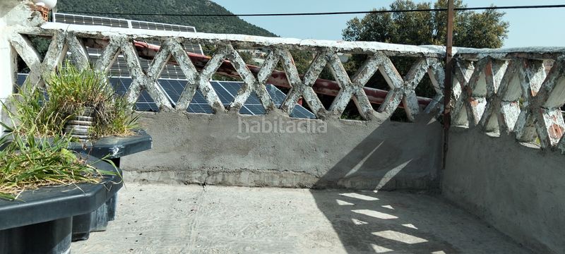 Foto 5d9894af-ffa7-4a6e-a90b-98d1670a9f6d. Casa amb xemeneia aparcament a Cenicientos