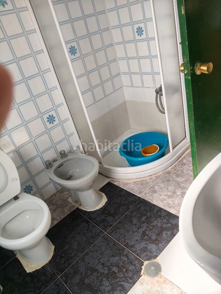 Foto 91928e37-ffce-4eb2-994e-e9ded86984d2. Casa amb xemeneia aparcament a Cenicientos