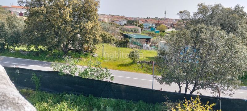 Foto ca18c18c-379f-4b41-9400-5795769b4997. Casa amb xemeneia aparcament a Cenicientos