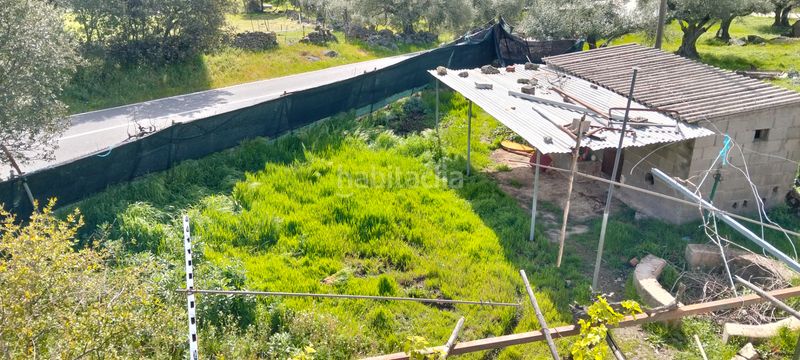 Foto e3b41f5c-e642-4566-8293-b165ca984203. Casa amb xemeneia aparcament a Cenicientos