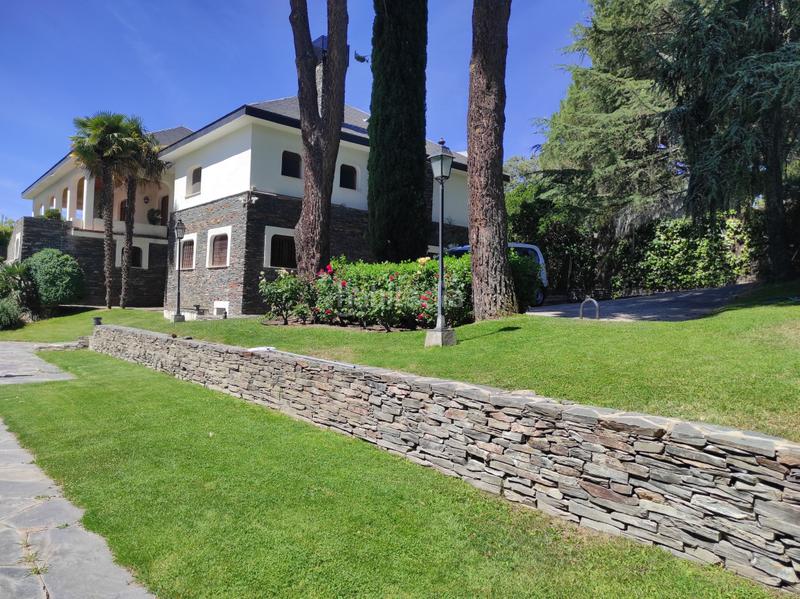 Foto 062edd63-91a1-4814-b126-d595251d7d31. Chalet en Los Robles Torrelodones