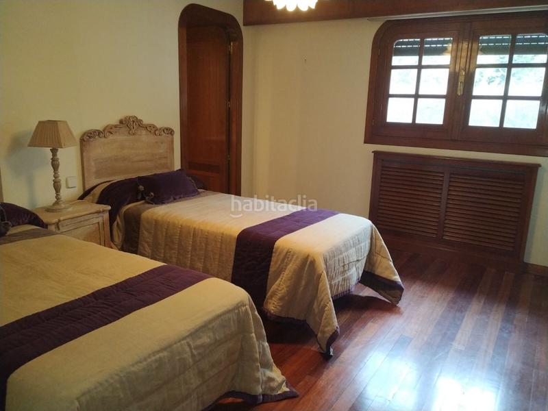 Foto 31c43d39-b78a-4340-8c8d-f2a22621785a. Chalet en Los Robles Torrelodones
