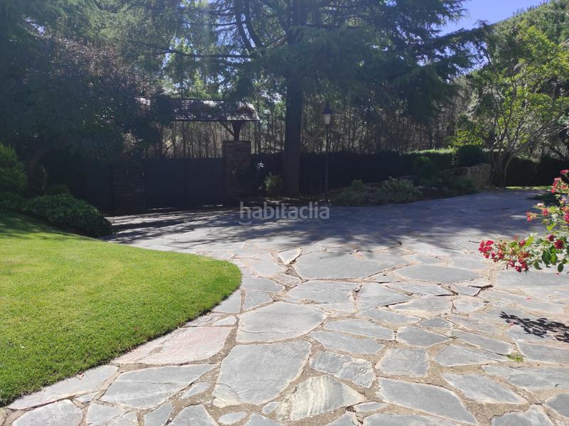 Foto 5a17d848-08e1-4854-b616-e518fcebf23b. Chalet en Los Robles Torrelodones