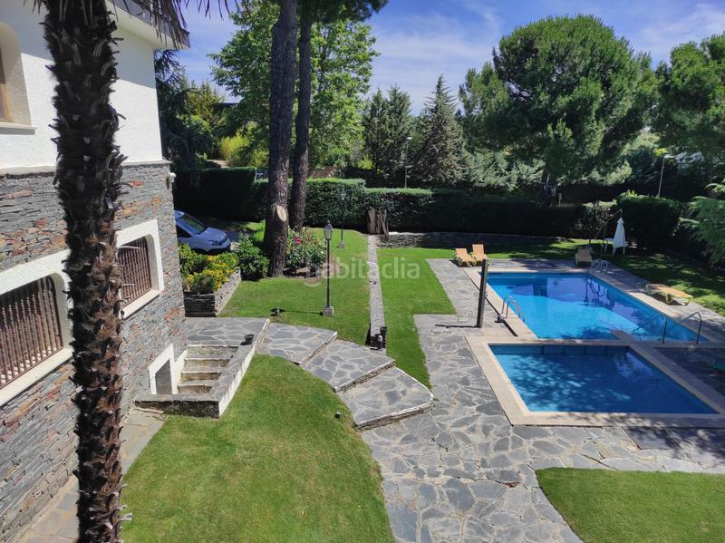 Foto 64f961c9-d17b-4352-befe-01b349cfc4ab. Chalet en Los Robles Torrelodones