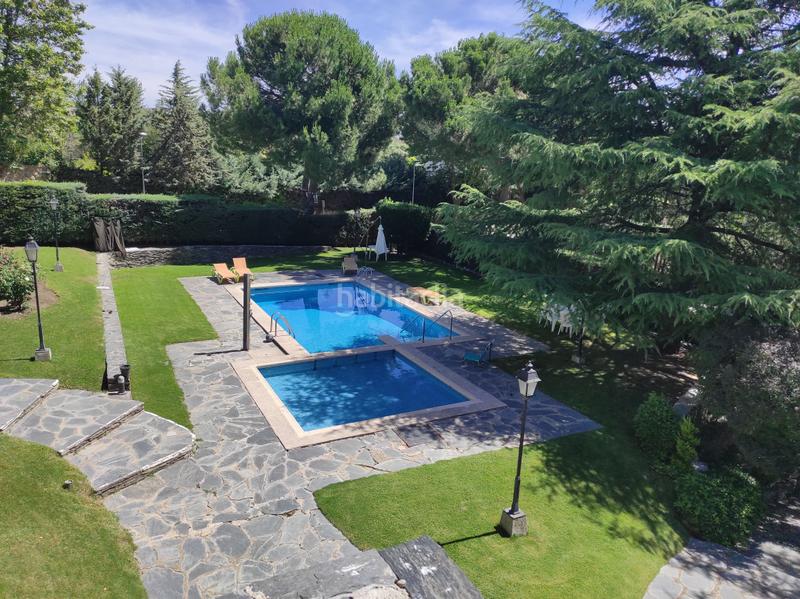 Foto d4c70d04-208f-443e-a475-0b7e110babdb. Chalet en Los Robles Torrelodones