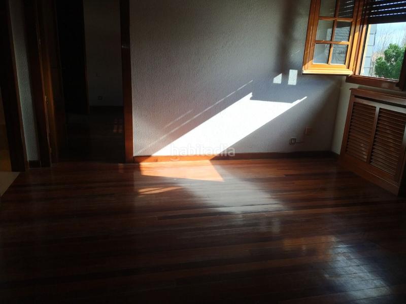 Foto f76d6c1b-ec8c-49e7-be84-417b35e567a1. Chalet en Los Robles Torrelodones