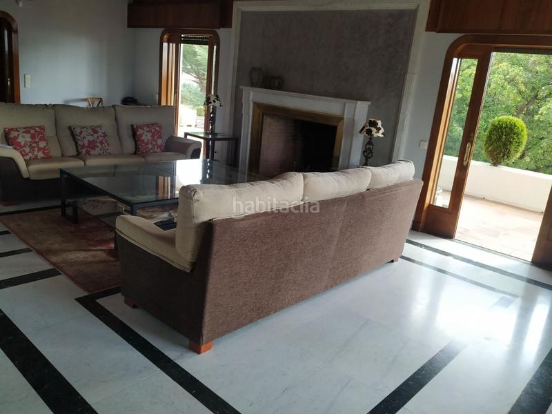 Foto ae245812-77a3-4488-861b-b6ba35ad779c. Chalet con camino riscaldamento parcheggio piscina in Torrelodones