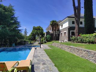 Chalet in Los Robles