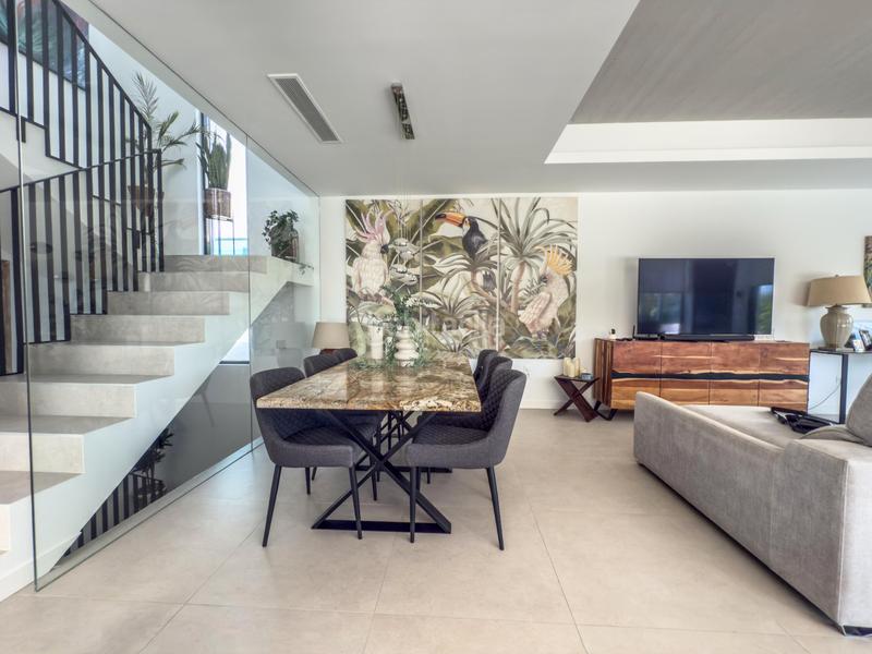 Foto f960a26a-8624-4230-8e47-8ccada10fba0. Chalet with heating parking pool in balcón de Finestrat-terra marina Finestrat