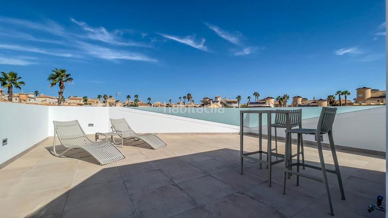 Foto 9ea51fb8-4d9a-4280-80b7-f92aa96b8f22. Chalet de lujo en La Florida Orihuela