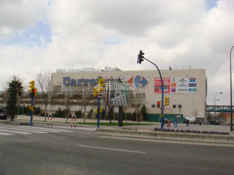 Foto a423a574-1a3c-46b6-b2bd-87ee63610448. Pis a Universidad Getafe