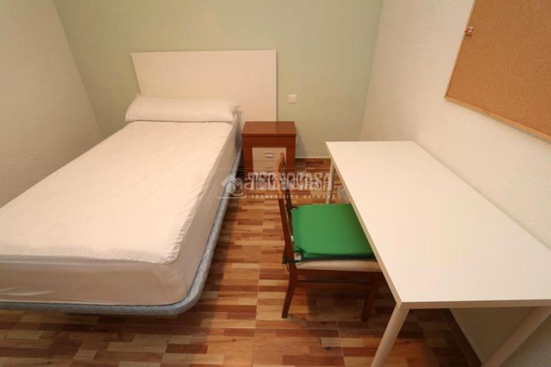 Foto 23ae42d1-a08c-4504-a859-eca53a6b3566. Piso  en venta en Universidad Getafe