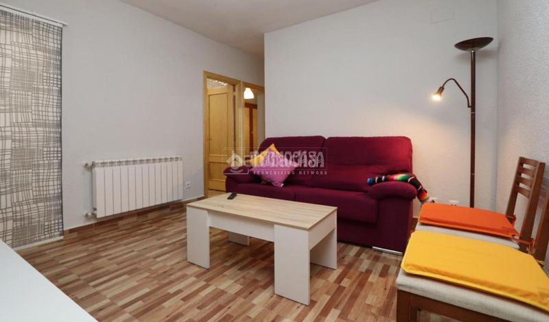 Foto 2c892af6-9a4e-412d-b1f0-7a0275e63db9. Piso  en venta en Universidad Getafe