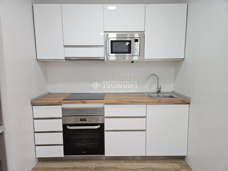 Foto d0567f16-fbdd-4b15-832d-0a469c2dafbf. Piso  en venta en Universidad Getafe