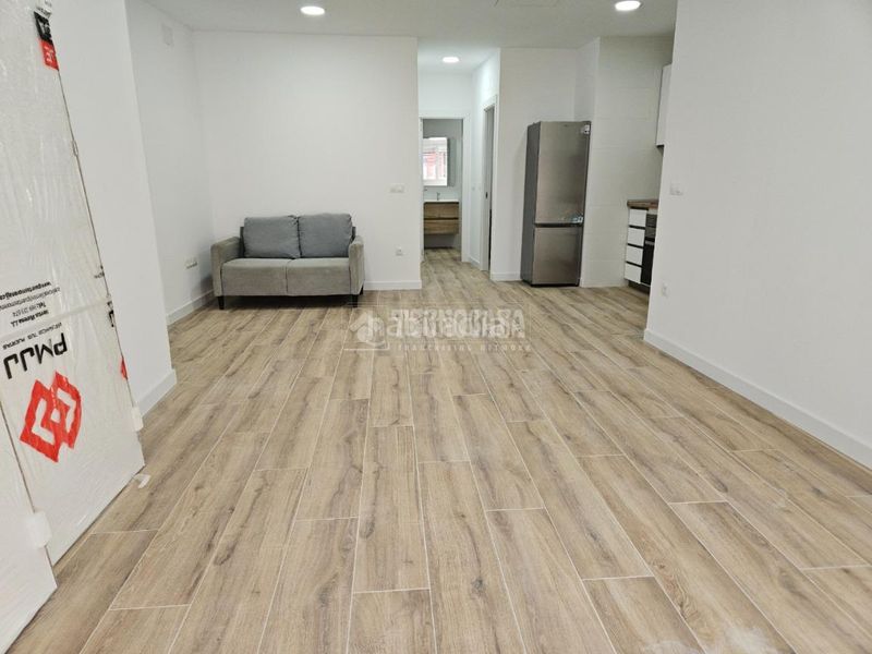 Foto fe2a63c7-cd68-406b-acac-fe3d6aeb705a. Piso  en venta en Universidad Getafe
