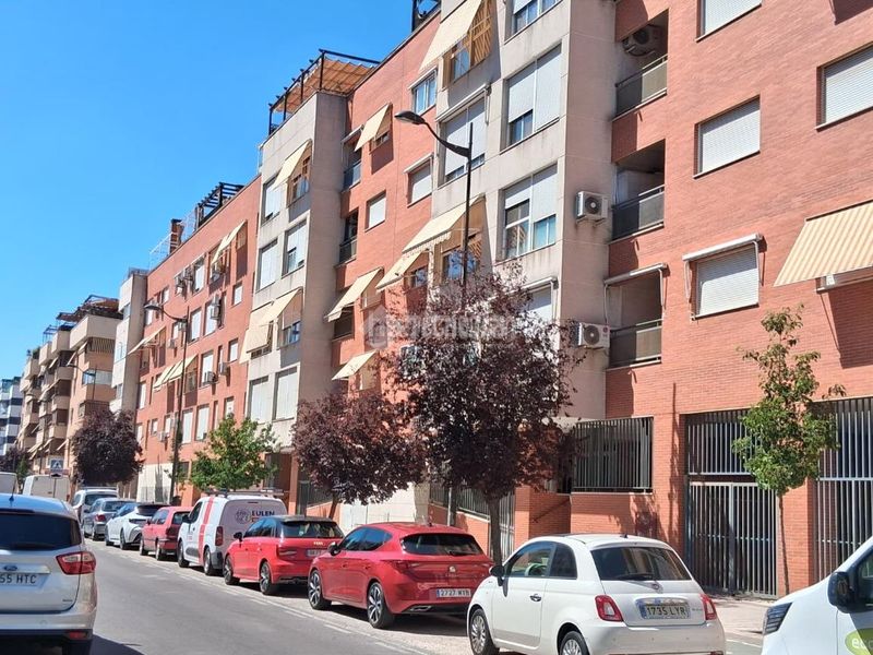 Foto b62f98e1-9cf4-4de1-b8a9-76fa4816e0fc. Piso  en venta en El Rosón-Kelvinator Getafe