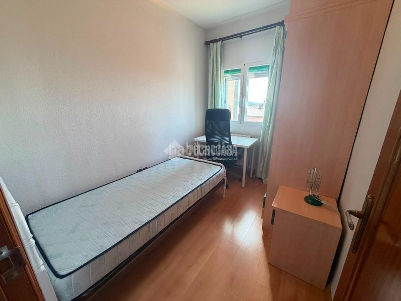 Foto 5880ffc4-8172-480b-8027-c98bc75fbe0f. Rent flat with heating in Universidad Getafe