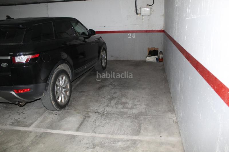 Foto 44af8625-df3d-40ea-93ea-f7c9c7c62da8. Parking coche plaza de aparcamiento en Centre Vendrell (El)