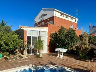 Xalet a Els Masos - Els Garrofers. Increible pero cierto!!!! chalet en el vendrell!!!!.