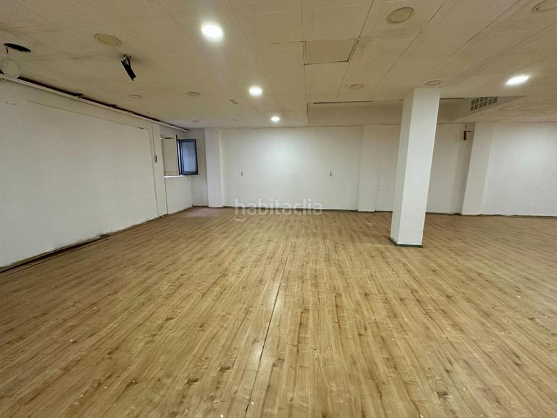 Foto 0a1fad43-bfbf-48c0-8dfb-2cab8df0ccbb. Local comercial a Centre Vendrell (El)