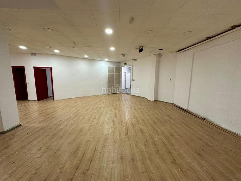 Foto 15fc9169-5efa-4f68-b9a2-7046ec0d35e8. Local comercial a Centre Vendrell (El)