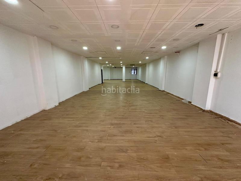 Foto f27f199d-8e19-4b1f-b886-4e9c1752d34a. Local comercial a Centre Vendrell (El)
