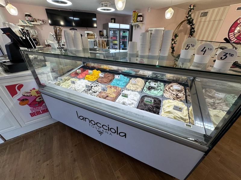 Foto 3ecdff31-4f35-466d-a31c-89cd7bfc527b. Alquiler local comercial oportunidad única local en primera línea de playa en Calafell