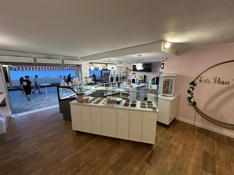 Foto cca2e84b-03cf-4620-8efe-05d7235fcfa9. Lloguer local comercial a Calafell platja Calafell