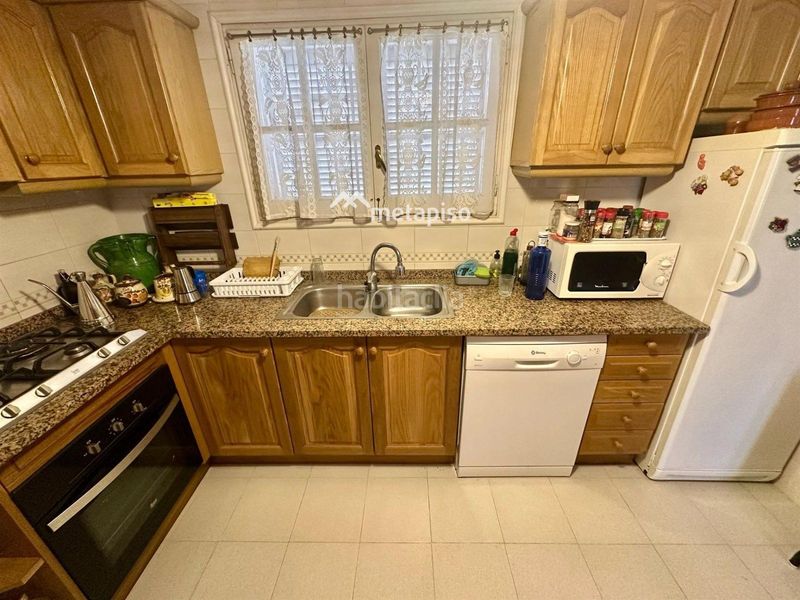 Foto 5ab19338-3403-4950-9973-0ece891a5bce. Xalet amb aparcament piscina a Els Masos - Els Garrofers Coma-ruga