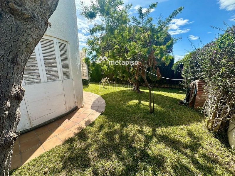 Foto 7da0a71f-5dd4-4f70-9aa6-1c3d681a130e. Xalet amb aparcament piscina a Els Masos - Els Garrofers Coma-ruga