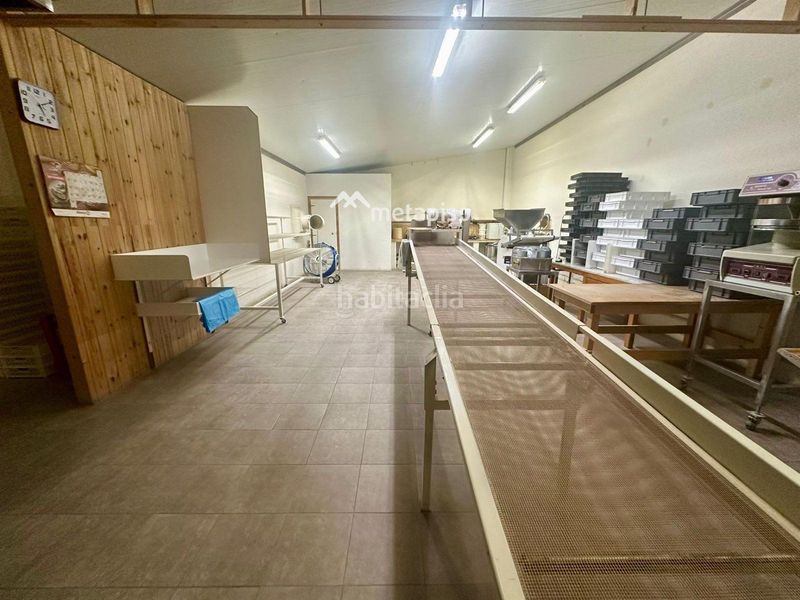 Foto 5aed28f1-3cef-49c1-883a-a6a325fcfbe2. Local comercial a Centre Vendrell (El)