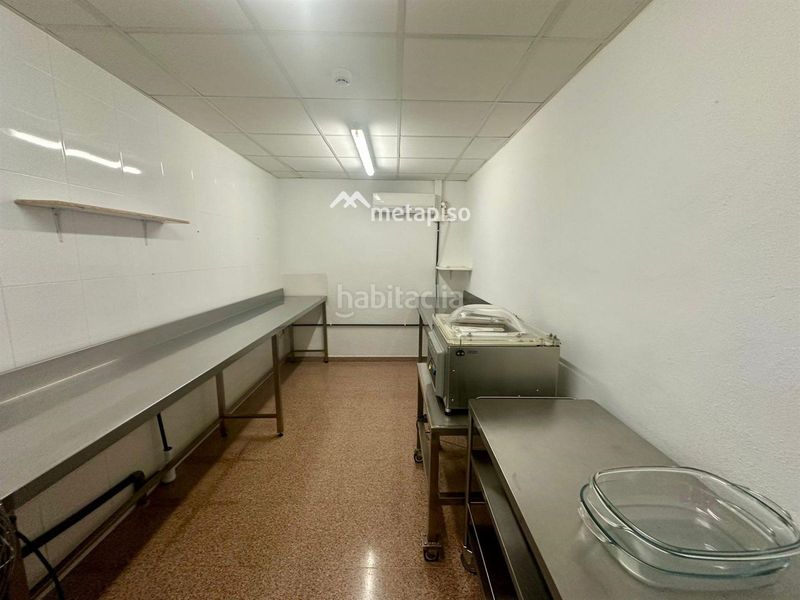 Foto a73f8f4a-2c73-45ef-8f14-e6ebb7ae698a. Local comercial a Centre Vendrell (El)