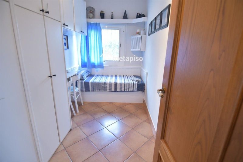 Foto 943a2e8e-c936-4dd0-82f9-11fdbb9d0484. Casa amb piscina a Montmell (El)
