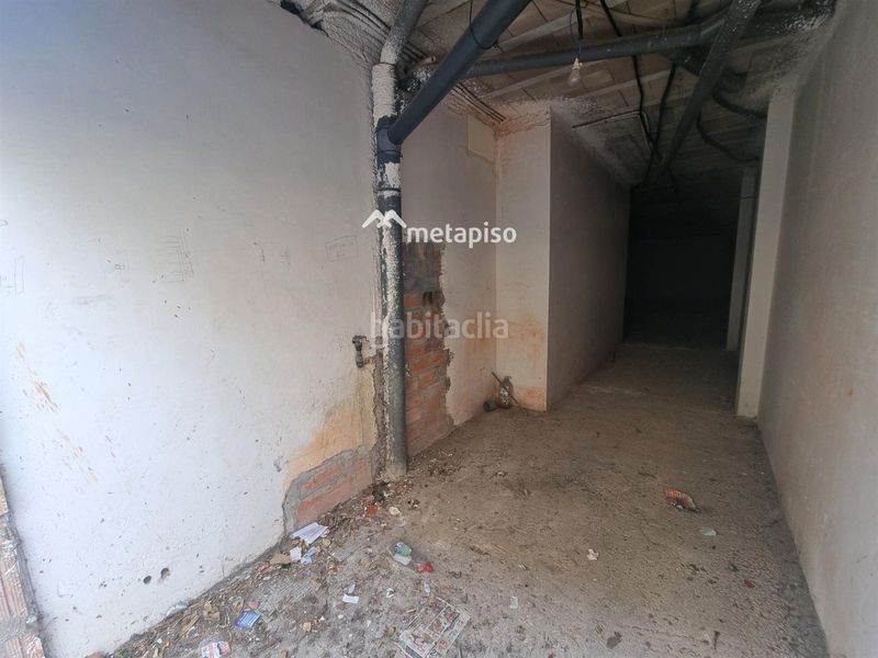 Foto d65cfa6a-60c0-43f8-8a10-1ccc9acd6154. Local comercial a Centre Torredembarra